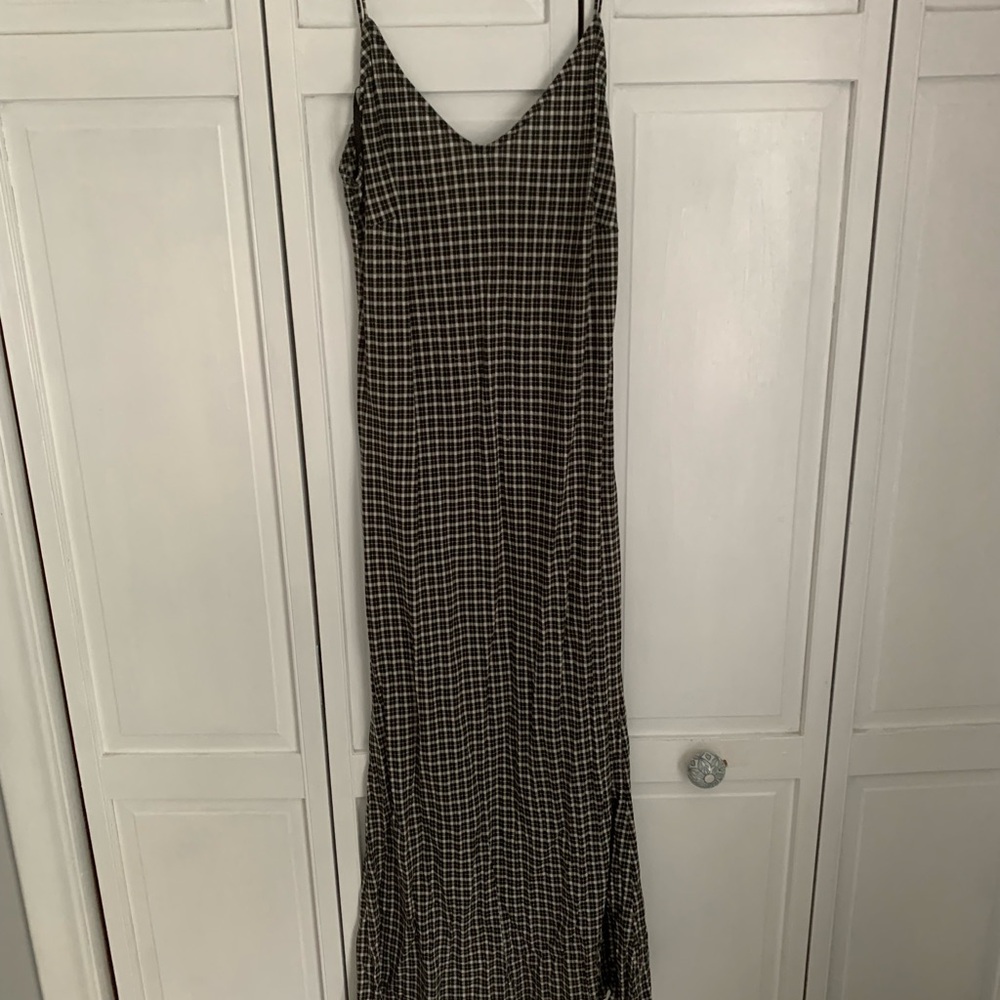 Elegant Black and White Checkered Dress